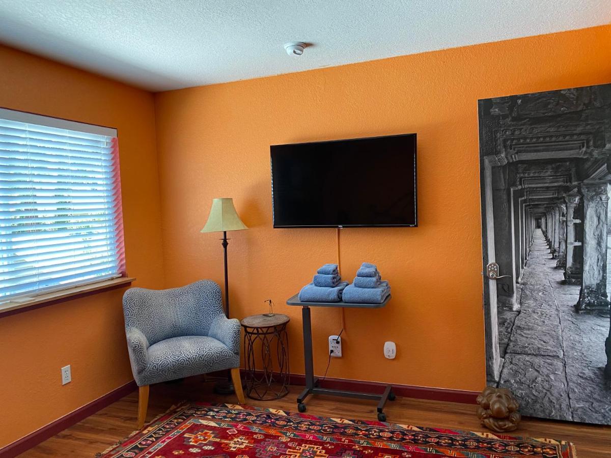 サンタローザ My Big Art Project Bed & Breakfast エクステリア 写真